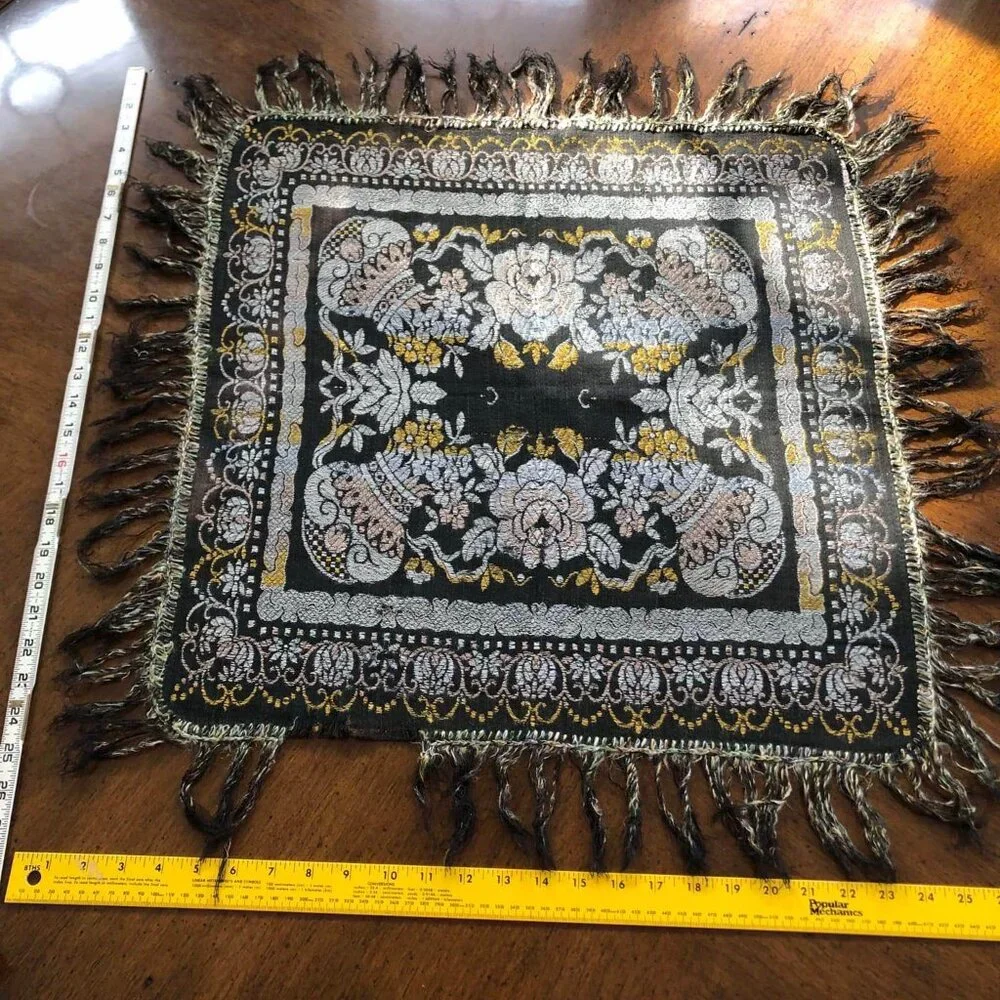 Vintage reversible lamp table scarf - Picture 8 of 10